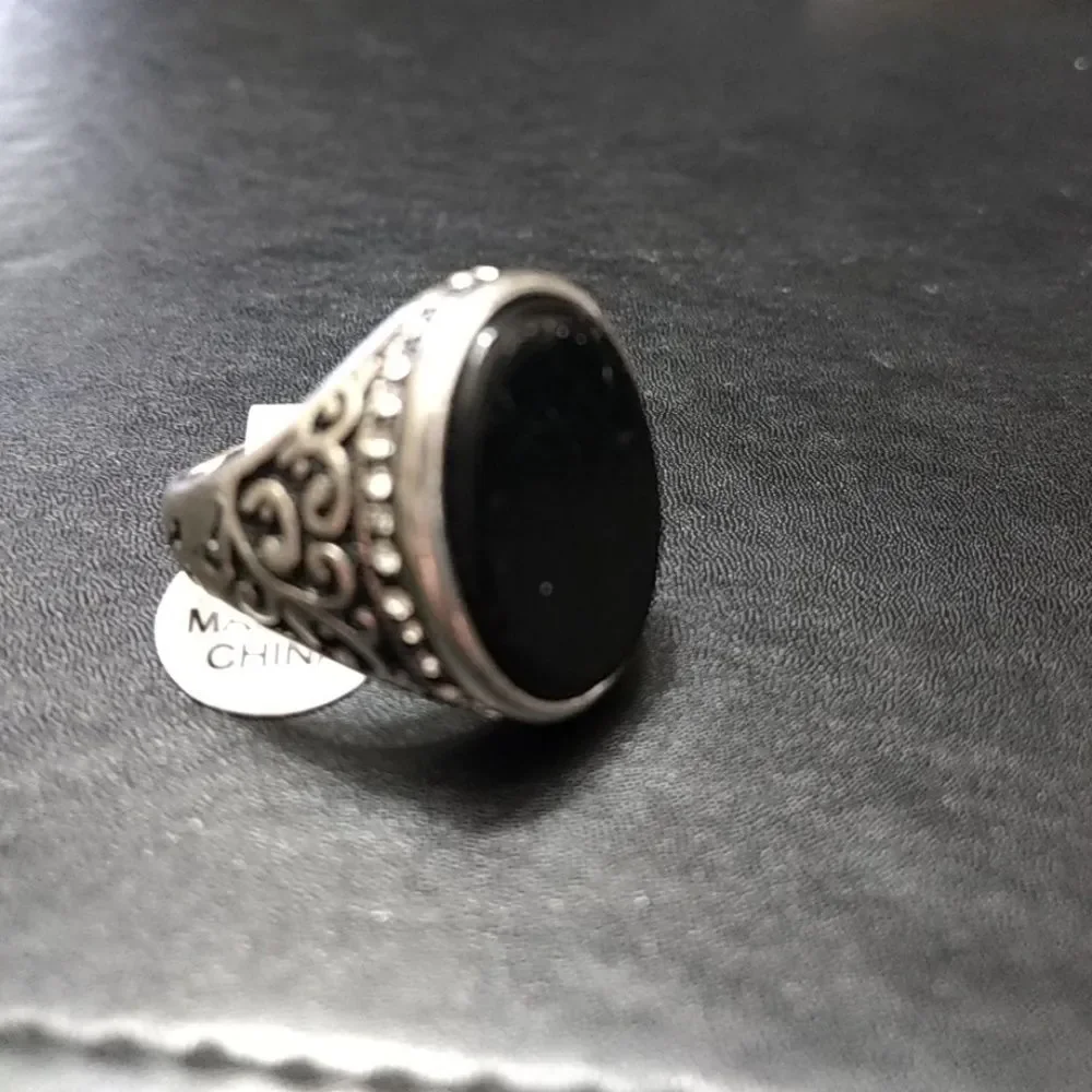 Unbranded pretty silver